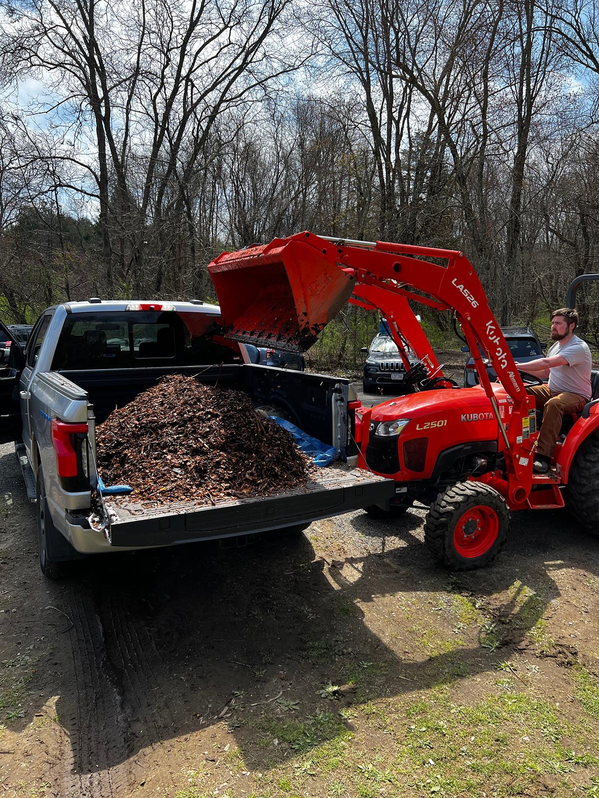 Ford F-150 Lightning Pics of Lightning Trucks Doing Truck Things. Post Yours! 📸 IMG_6199