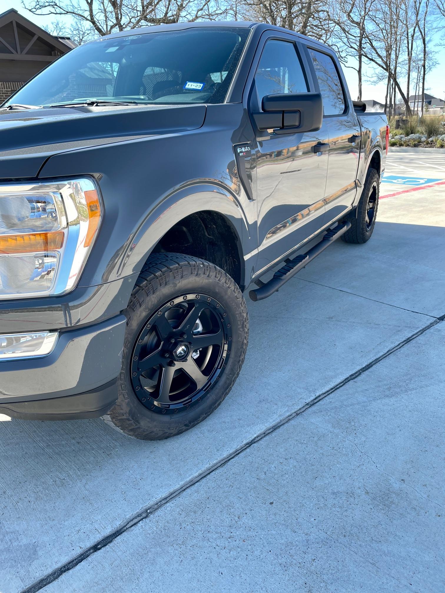 Ford F-150 Lightning Aftermarket Wheels / Tires Thread IMG_6252