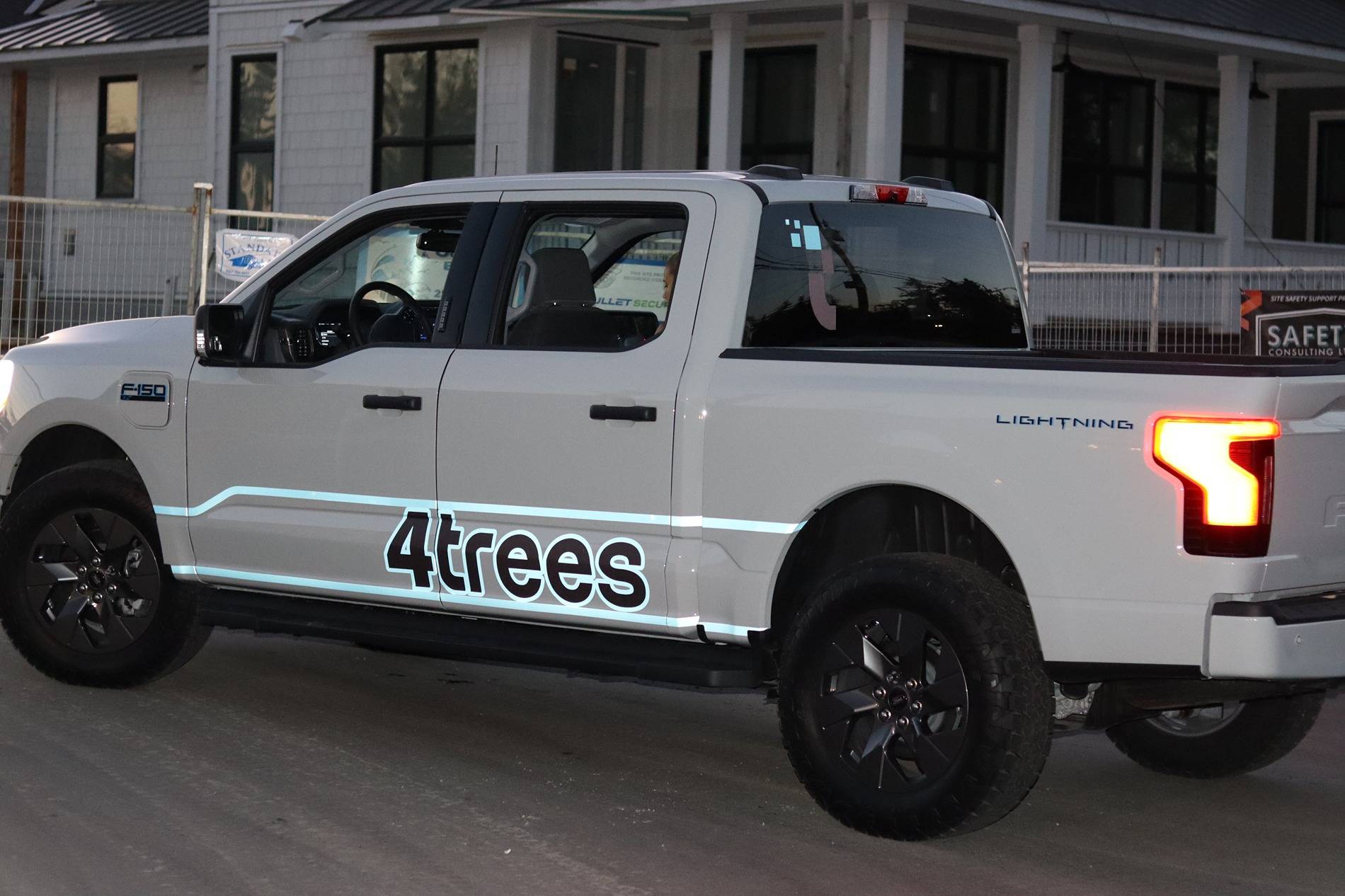 Ford F-150 Lightning 2024 F-150 Lightning XLT on Toyo Open Country A/T 3 tires + electric blue accents IMG_6528.JPG