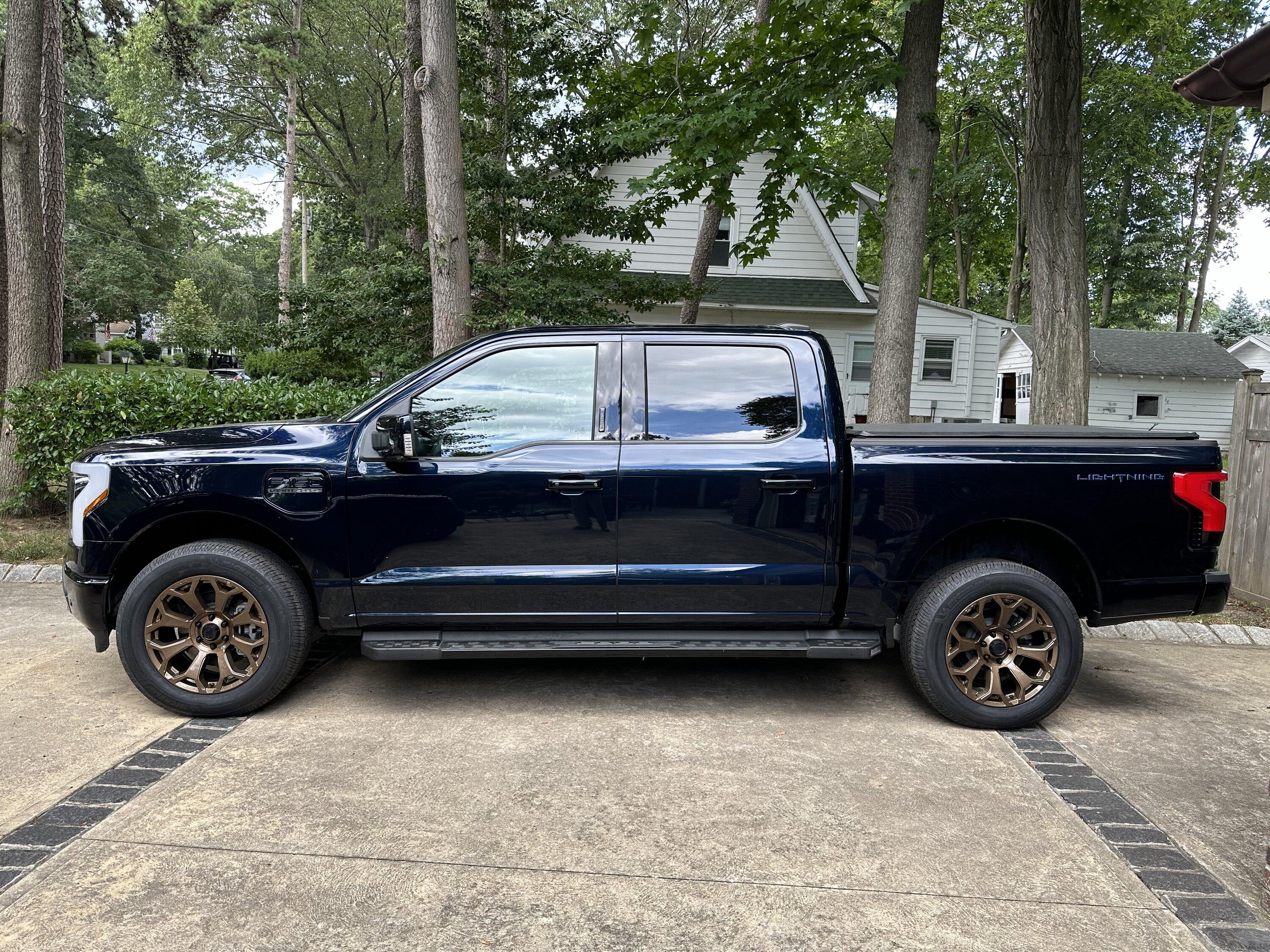 Ford F-150 Lightning New Wheels! IMG_7582