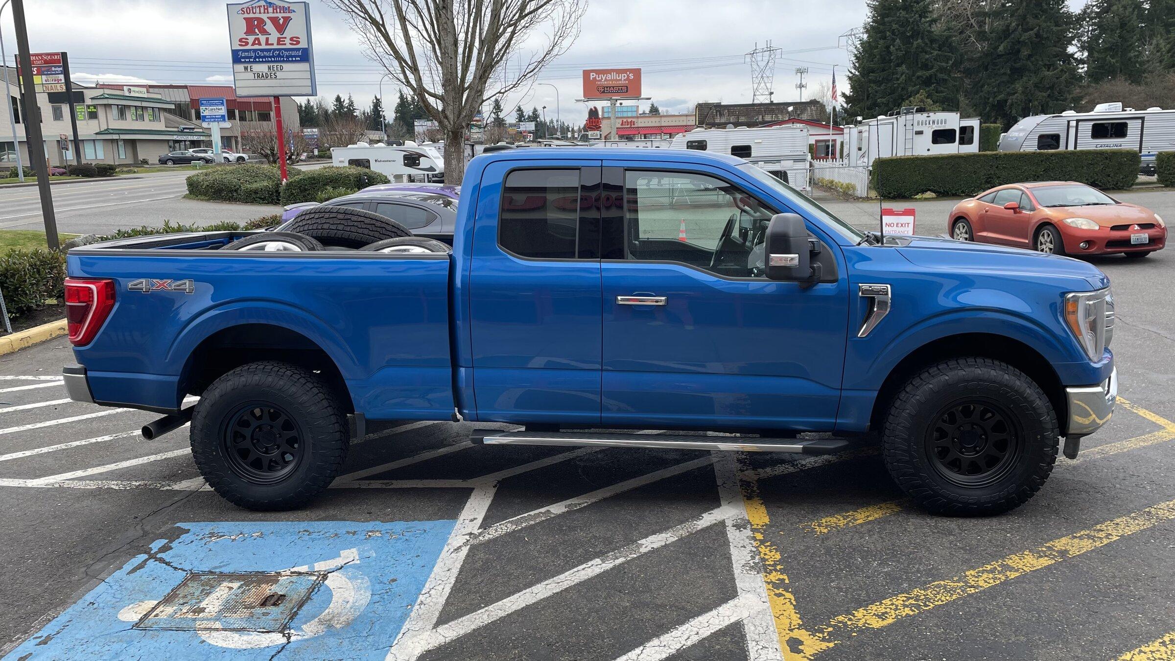 Ford F-150 Lightning Largest tires on stock 17" wheels IMG_7819.JPG