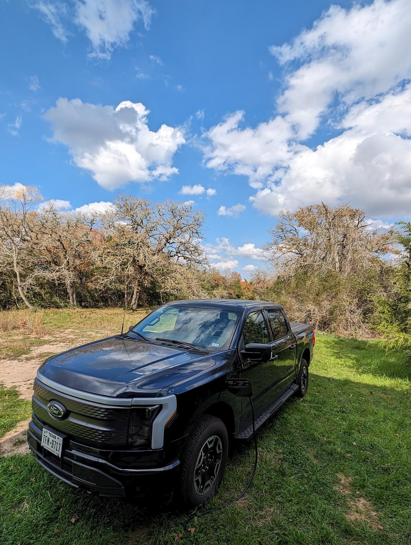 Ford F-150 Lightning Pics of Lightning Trucks Doing Truck Things. Post Yours! 📸 IMG_7951