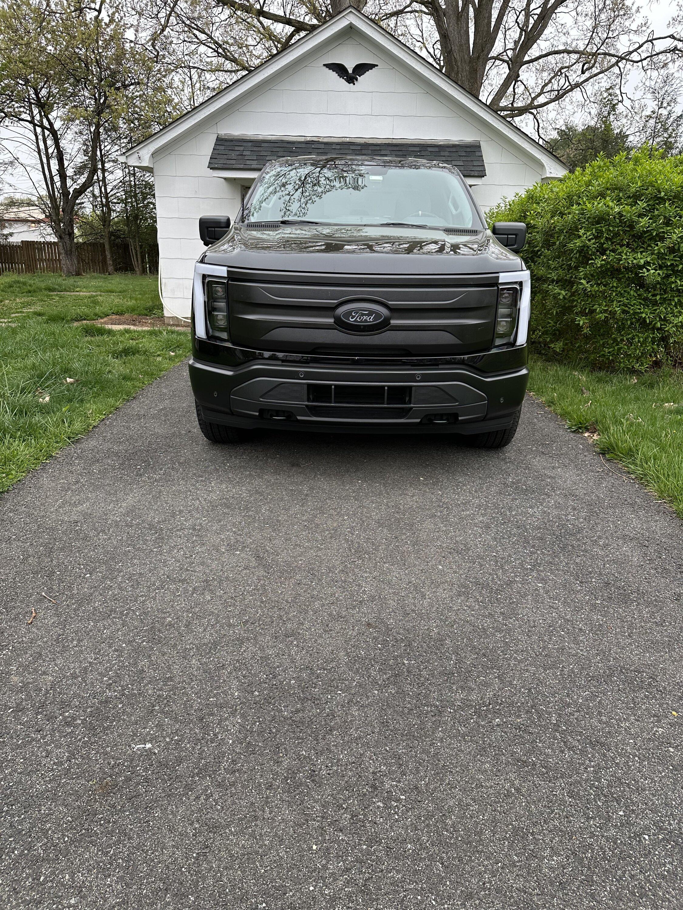 Ford F-150 Lightning Pro Grill & Lightbar Swap? IMG_8390