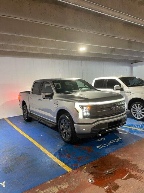 Ford F-150 Lightning ✅ 6/6 Lightning Build Week Group Lightin