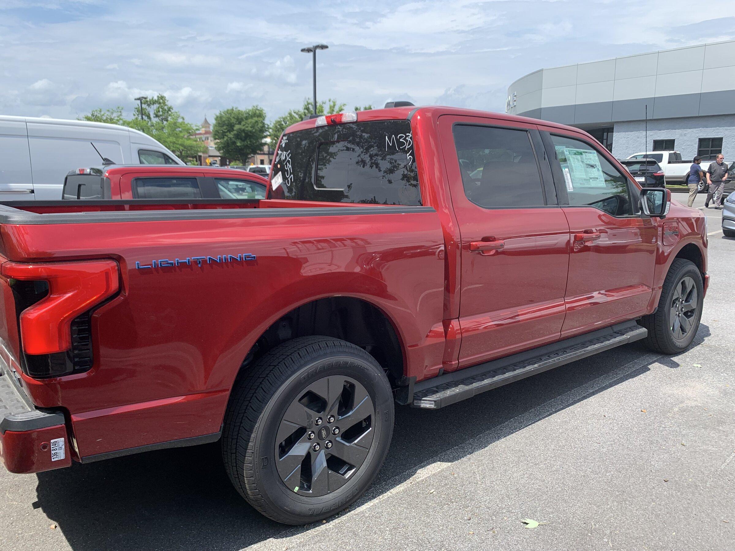 Ford F-150 Lightning ✅ 5/16 Lightning Build Week Group Lightning 2