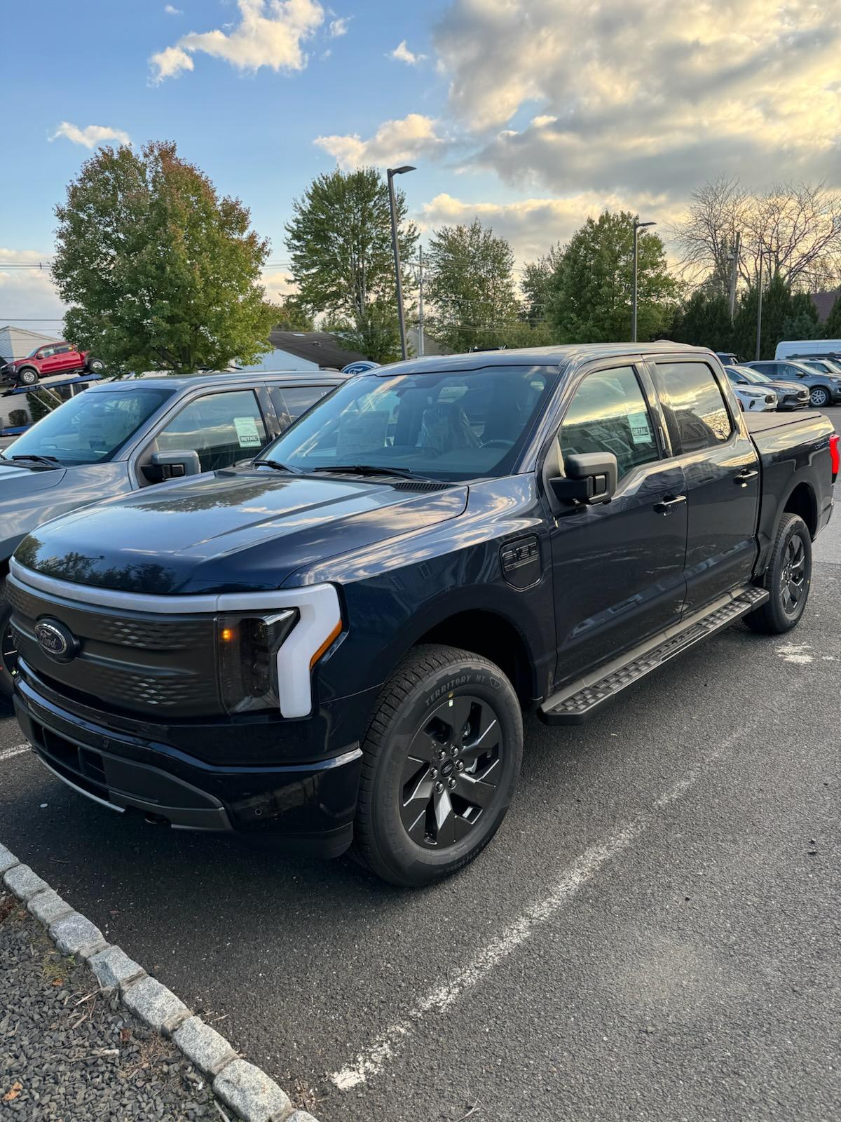 Ford F-150 Lightning ✅ 8/21/2023 Lightning Build Week Group (MY2023) lightnin