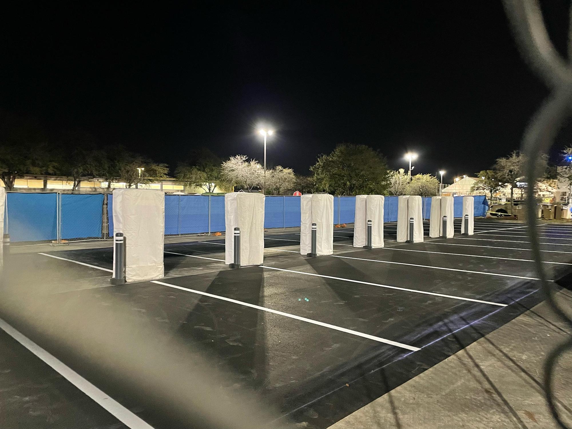 Ford F-150 Lightning Finally - a FLORIDA Tesla MAGIC DOCK location:  St Pete LOWES StPete MaginDocks covered