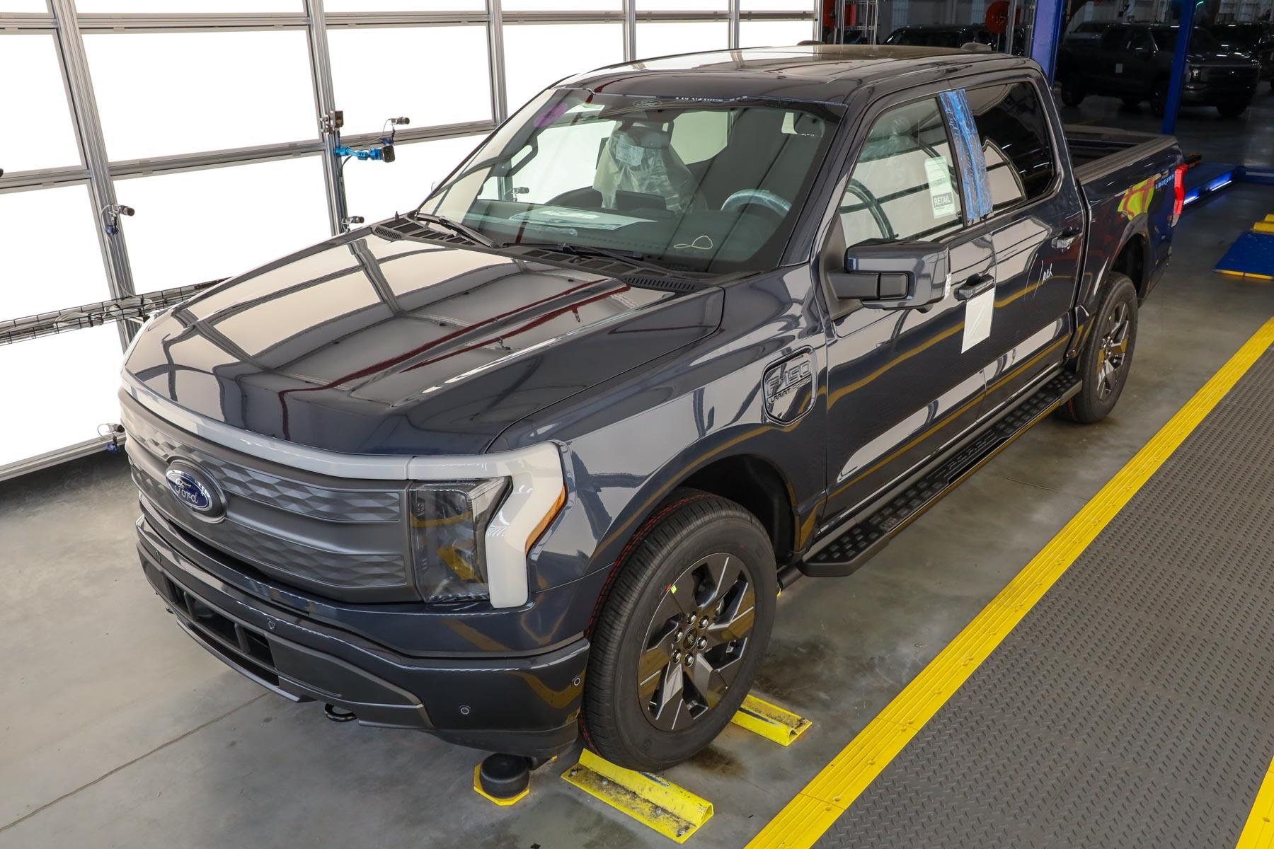 Ford F-150 Lightning Email & Photo: Your F-150 Lightning just rolled off the assembly line [post yours] My Lightning on the Assembly Line