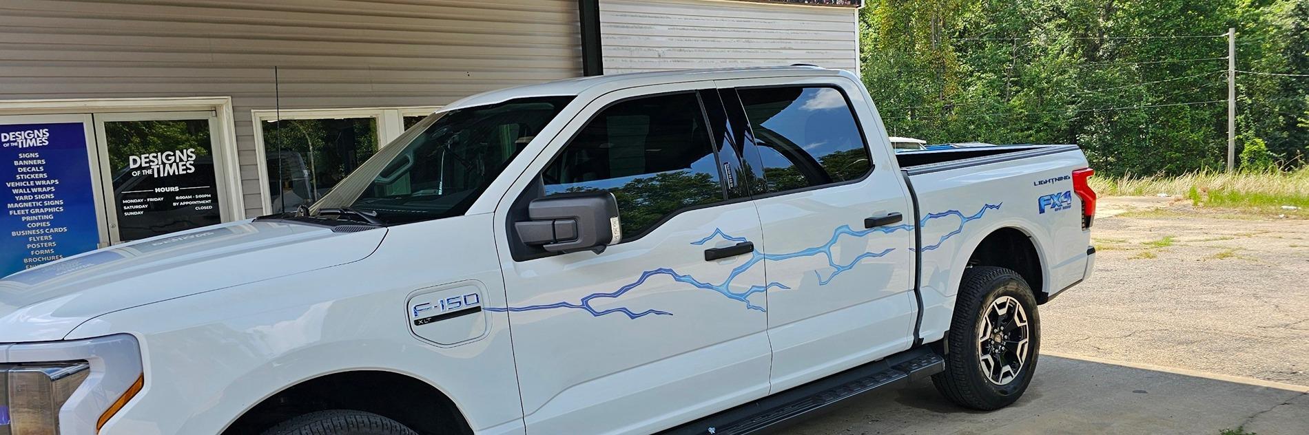 Ford F-150 Lightning Got some custom decal work done -p7014s