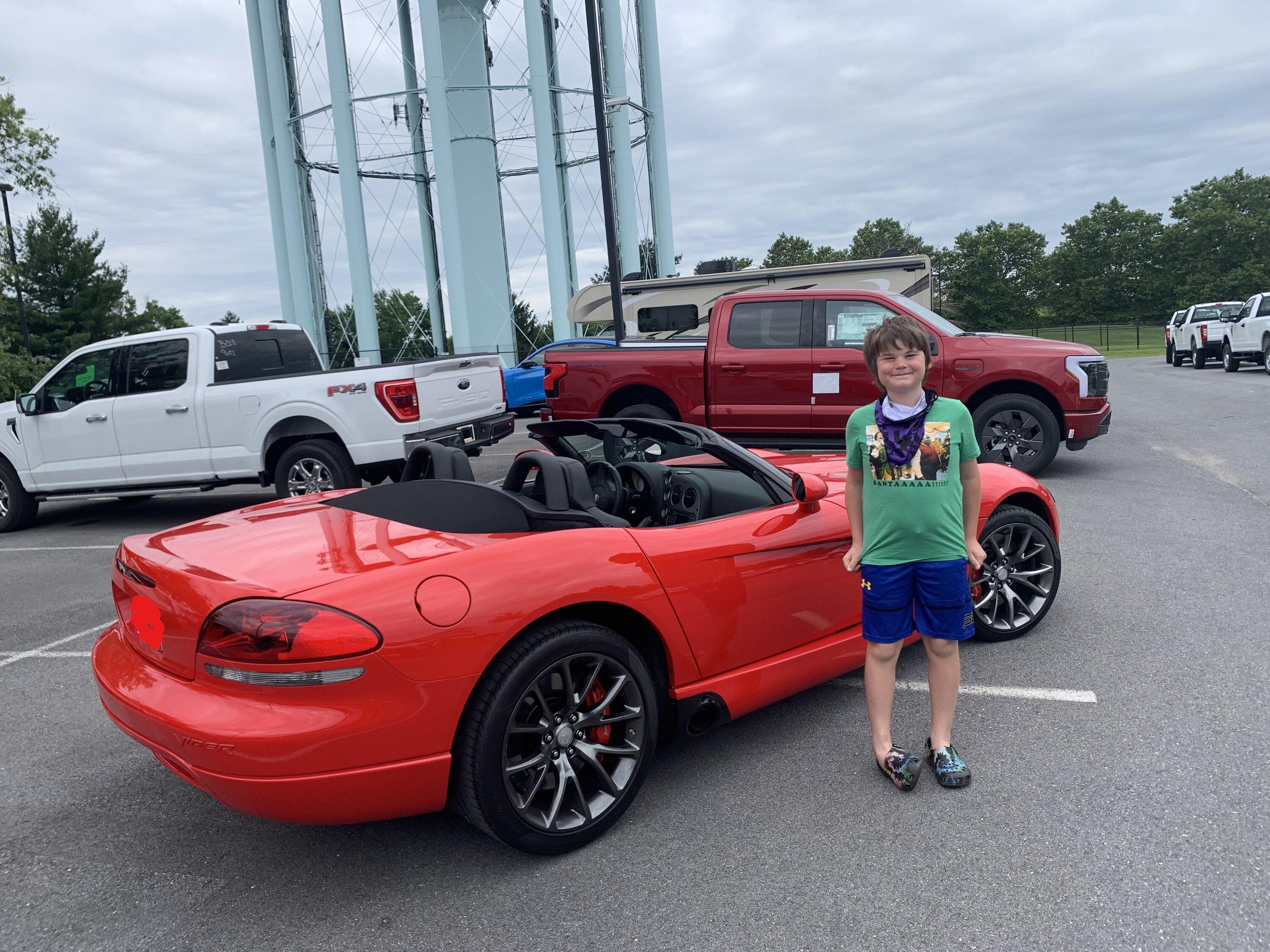 Ford F-150 Lightning ✅ 5/16 Lightning Build Week Group Pickup 1