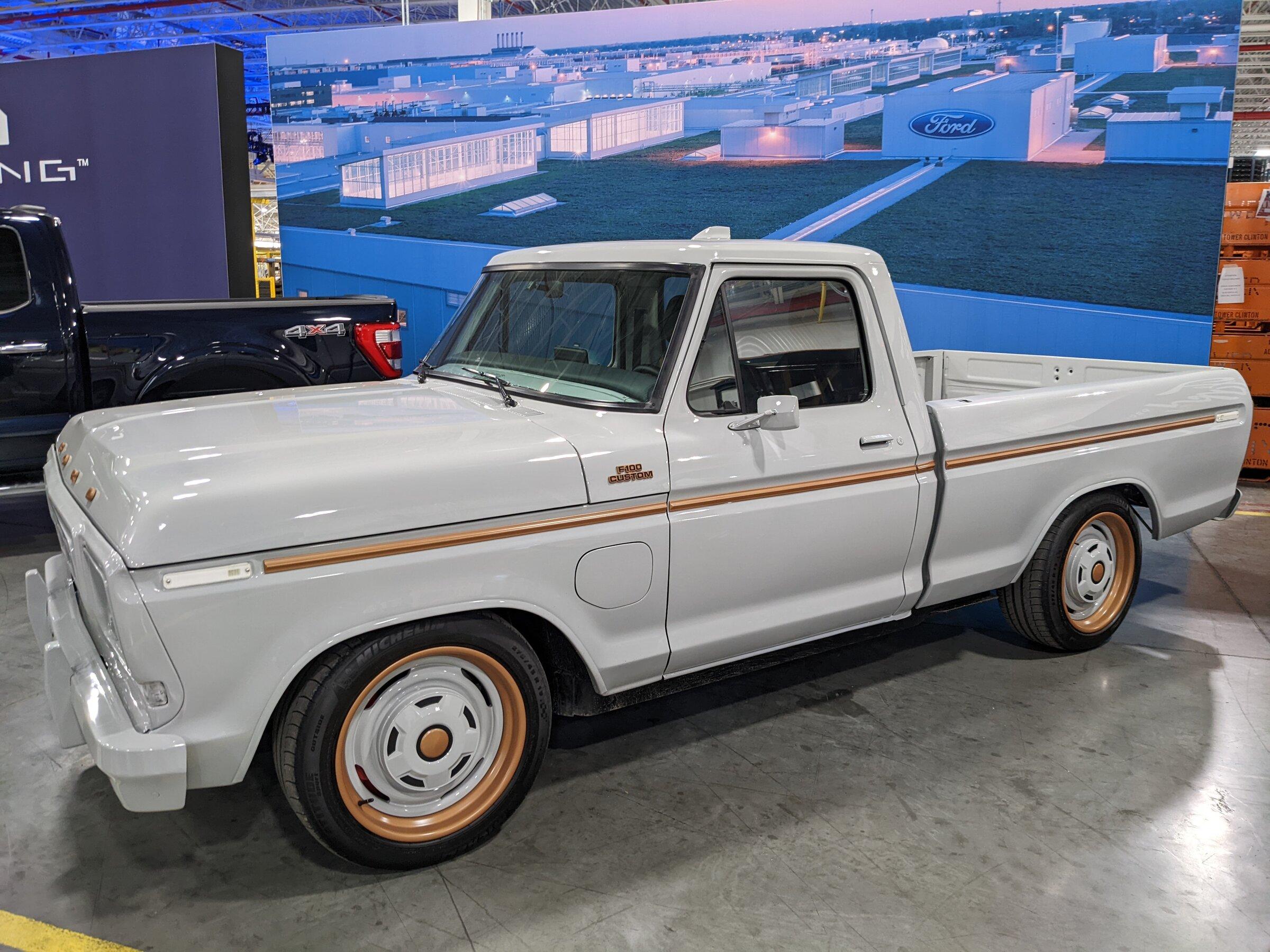 Ford F-150 Lightning Attended F-150 Lightning Launch Event -- Writeup, Photos, Max Payload, GVWR pxl_20220426_163558391-