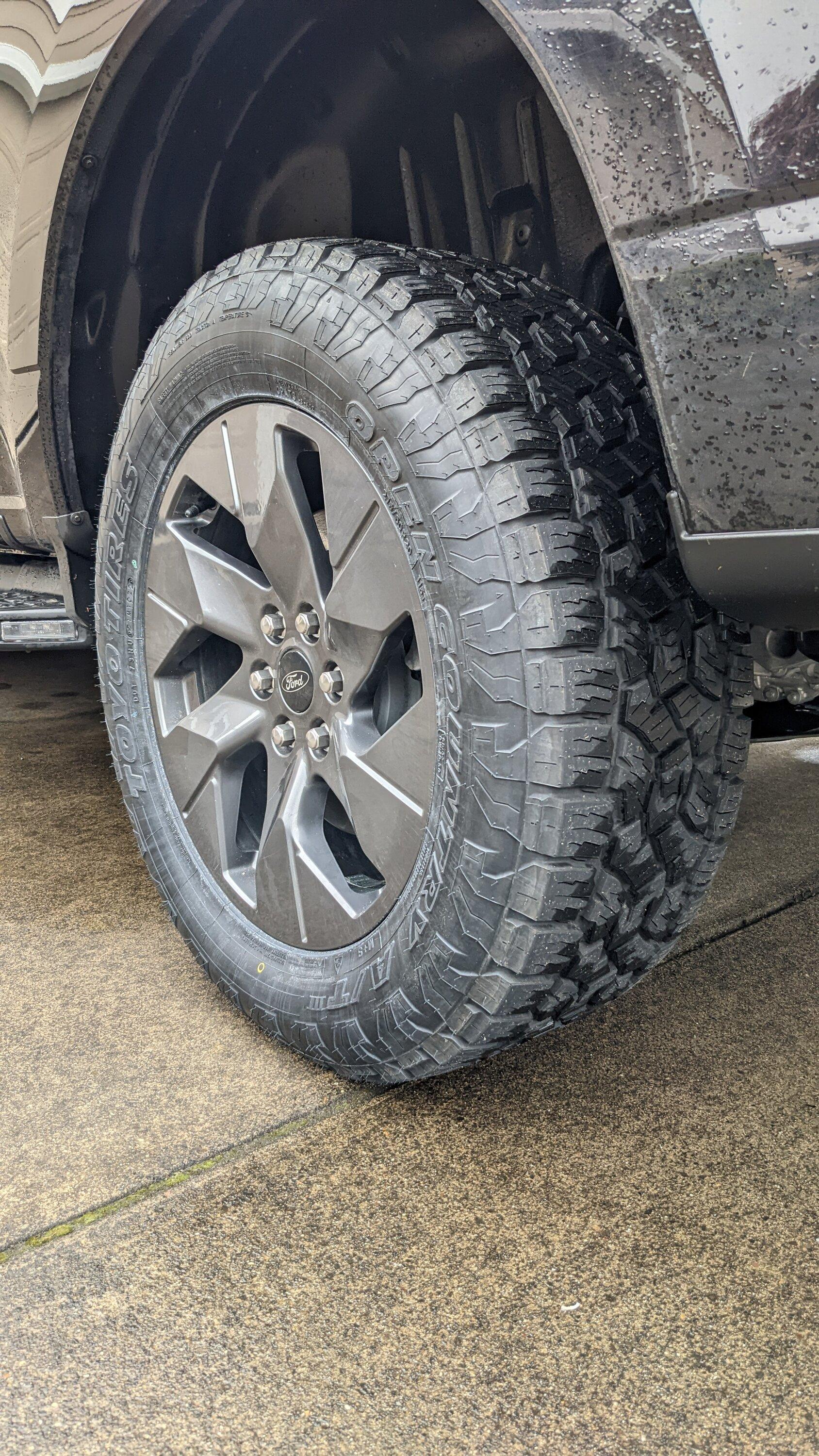 Ford F-150 Lightning Toyo Open Country ATIII tires installed, w/pics PXL_20220928_190629504