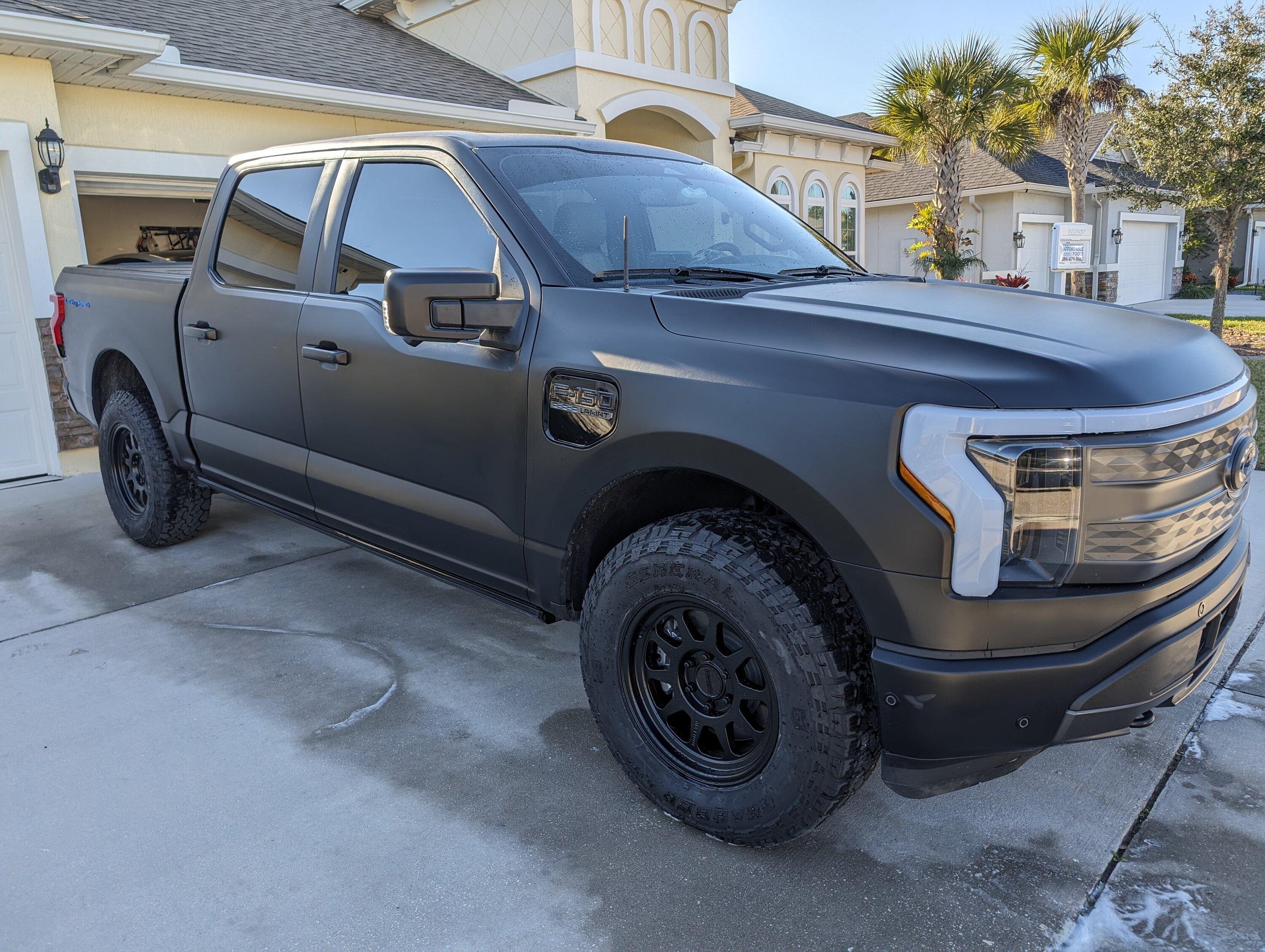 Ford F-150 Lightning New Wheels and Tires! PXL_20240131_204723787