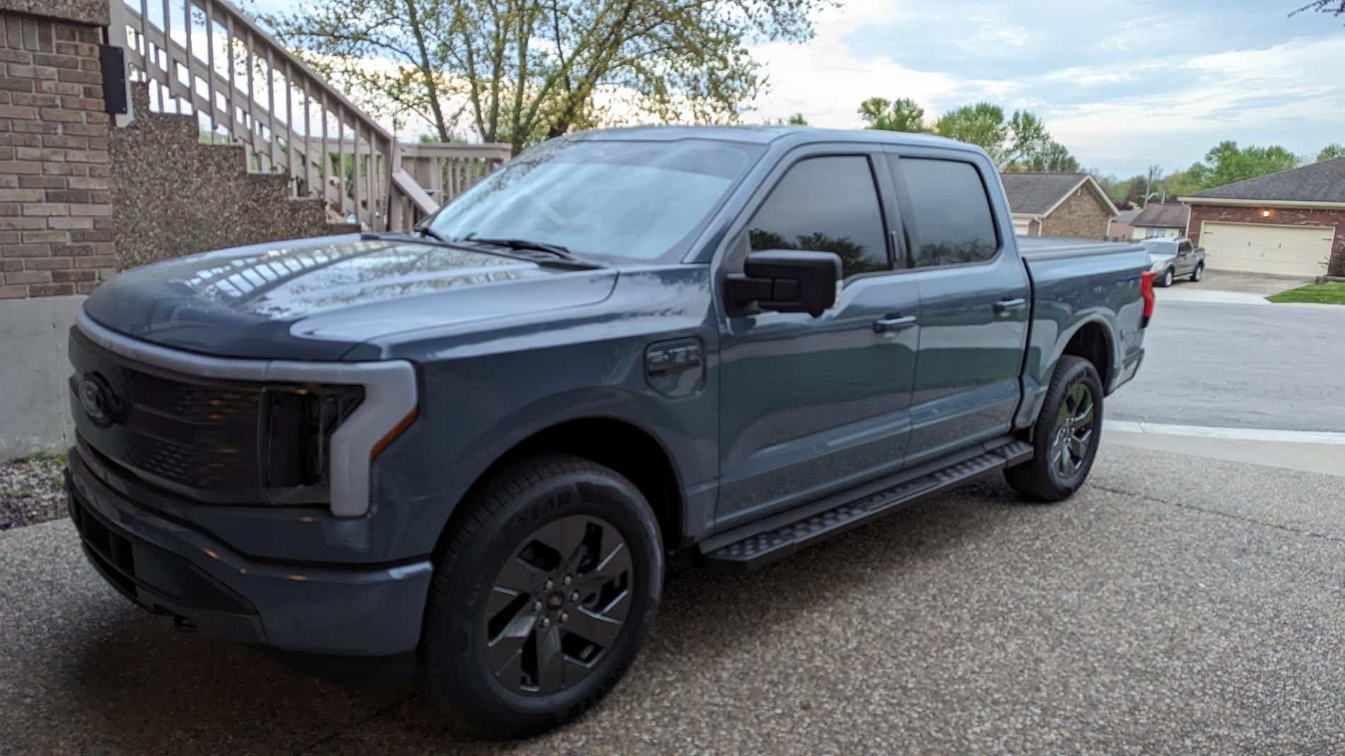 Ford F-150 Lightning Tesla Owner with a 2023 Ford Lightning XLT Long Range (Impressions/Review) PXL_20240417_000508538.MP