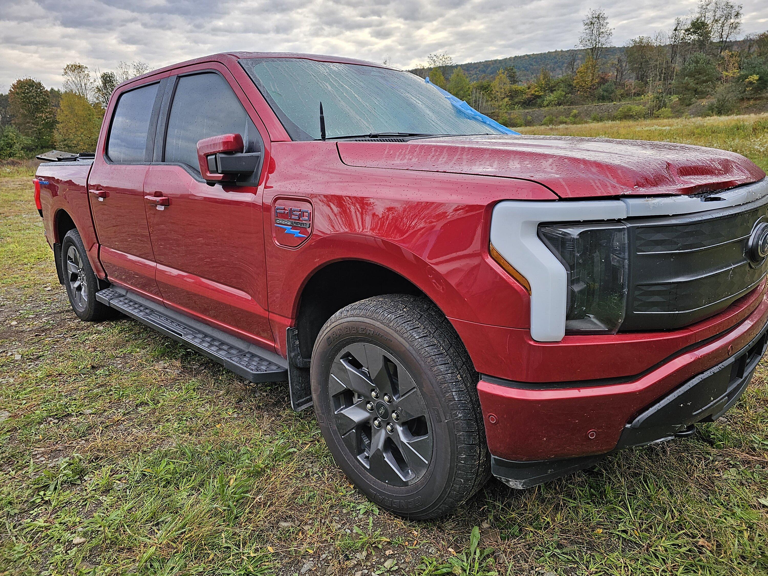 Ford F-150 Lightning 22 Lightning likely totaled R49143 BUSSARD Damage (1)