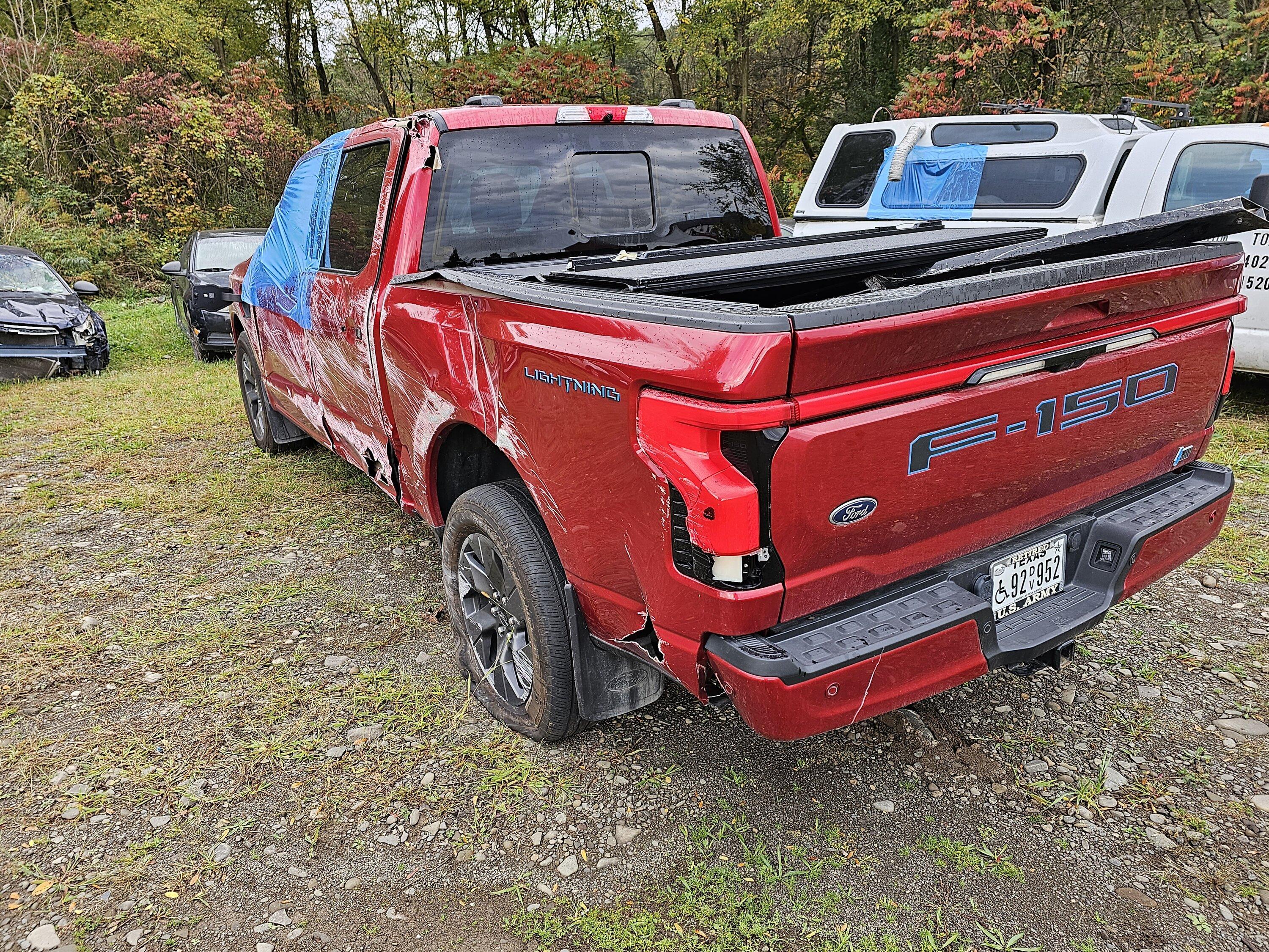 Ford F-150 Lightning 22 Lightning likely totaled R49143 BUSSARD Damage (2)