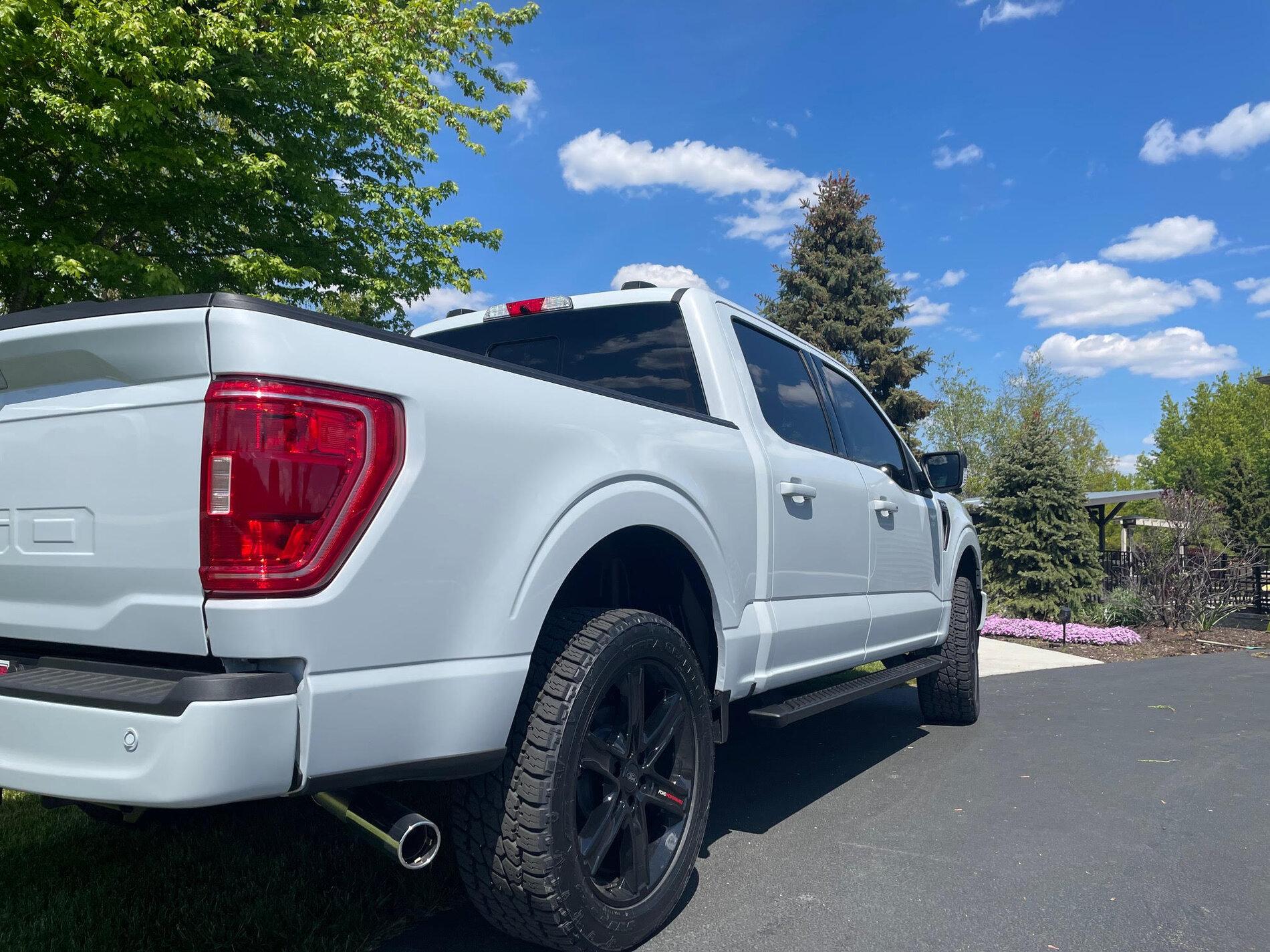 Ford F-150 Lightning New wheels and tires help... rearquarter