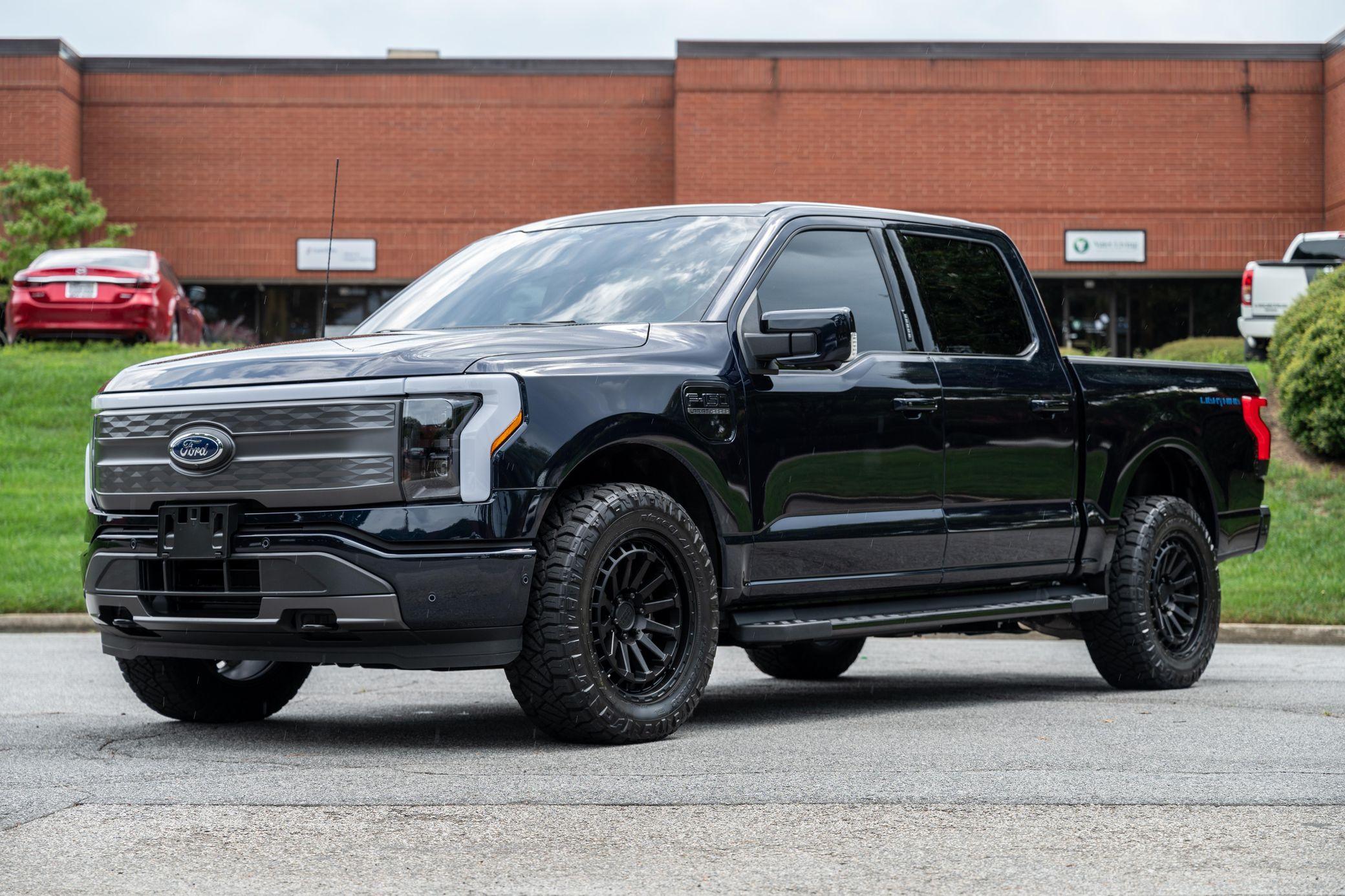 Ford F-150 Lightning 2022 Lightning Lariat on 20" Black Rhino wheels & Nitto Ridge Grappler A/T Tires 😍 rjqGXV4Y-schE7whIF8