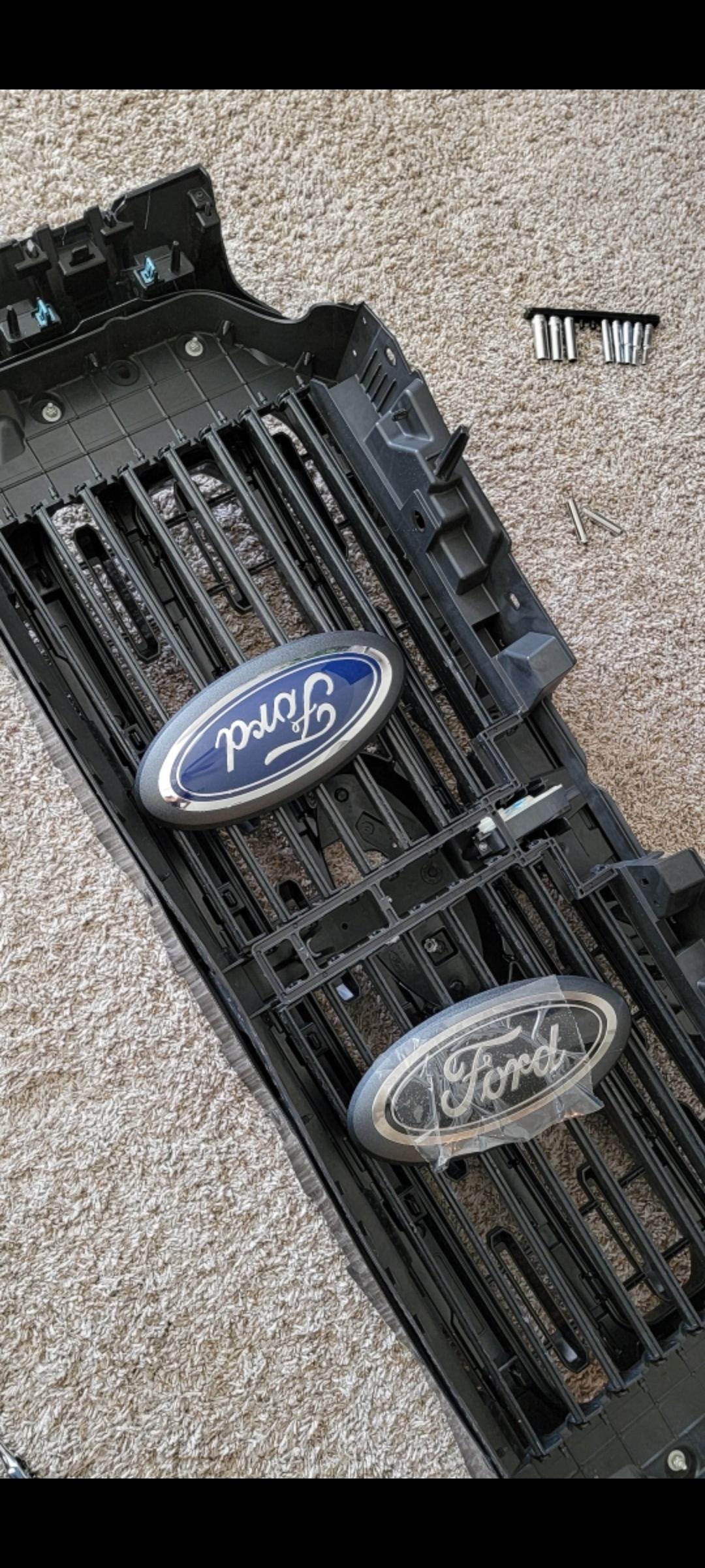 Ford F-150 Lightning Black emblems that fit? Screenshot_20220216-085055_Gallery