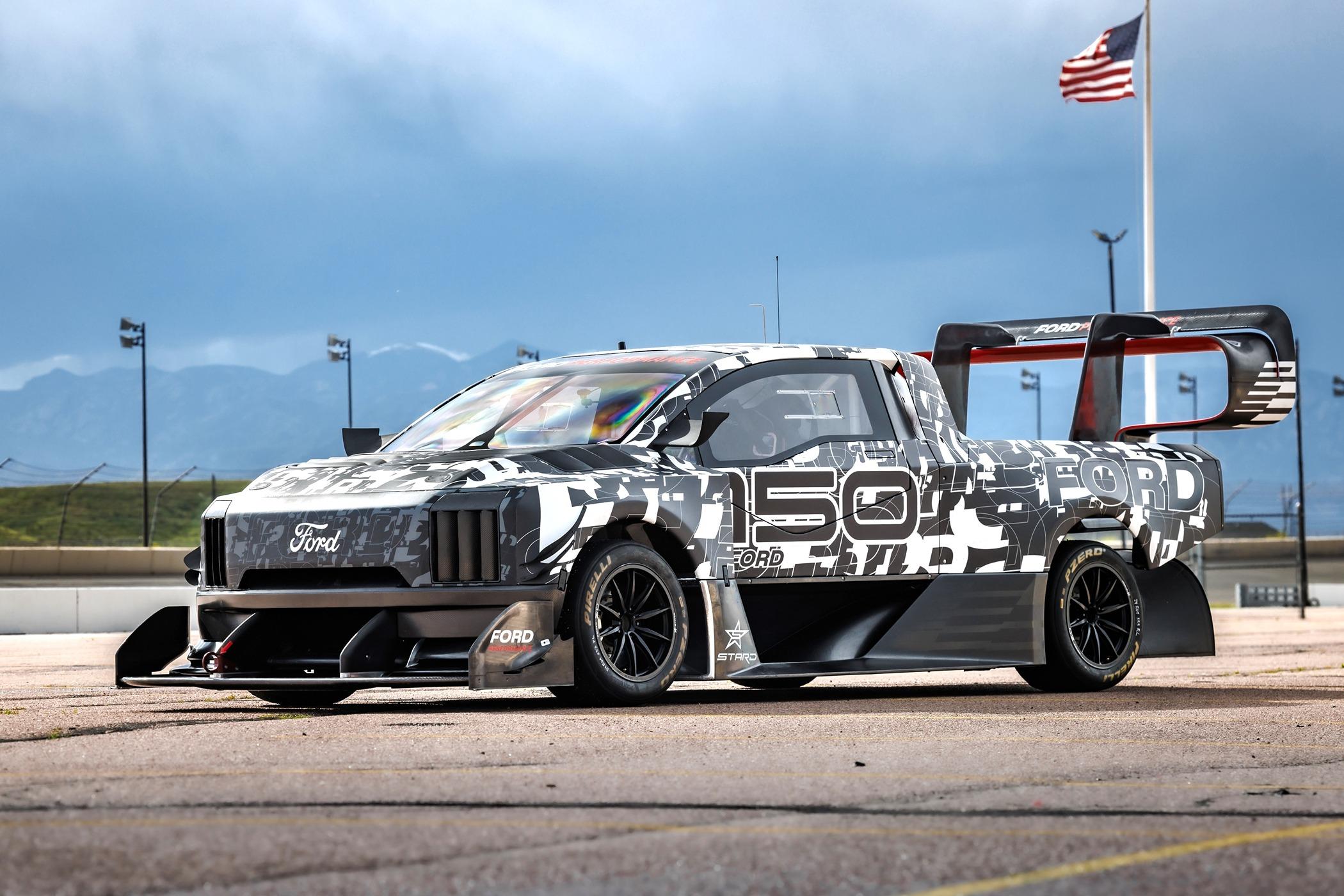 Ford F-150 Lightning First Look: Ford F-150 Lightning Supertruck EV Demonstrator SuperTruck Camo Reveal