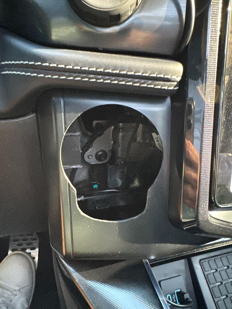 Ford F-150 Lightning Console to column shift swap mod? ZGEyMGJlNDIuanBn