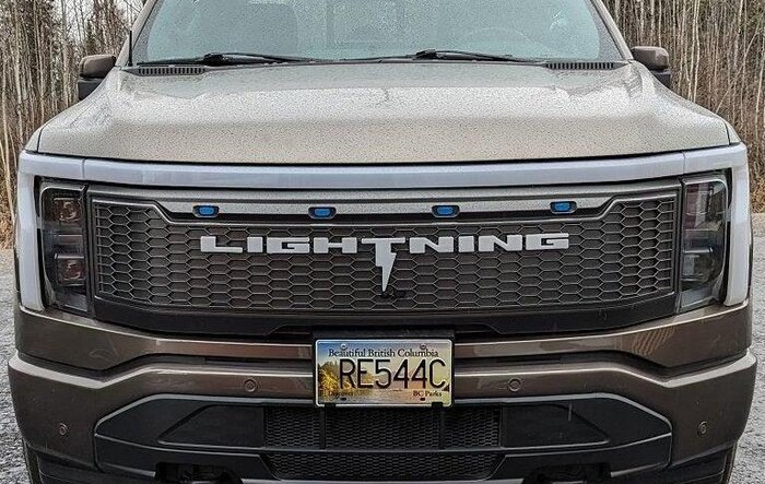 MESH grill with ORACLE LED "LIGHTNING" text