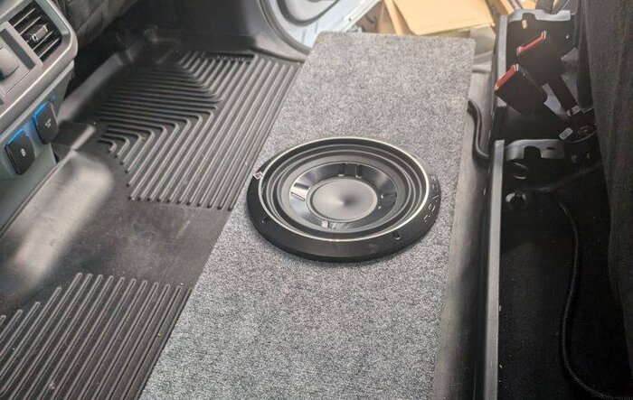 Audio Upgrade For Stock 6-Speaker Sound System - My Solution