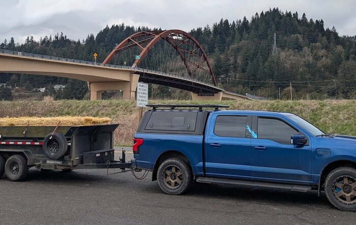 I regularly tow a 10k dump trailer with 4000-10000lbs loads - best tow vehicle I've ever owned.