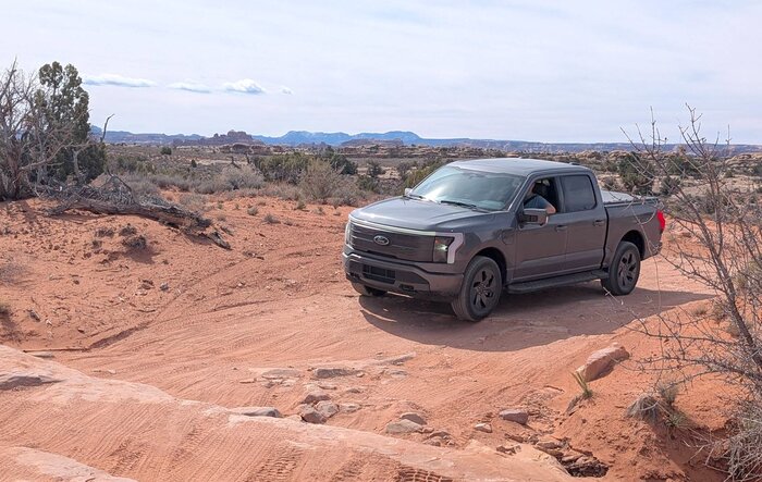 Road trip to Moab and Canyonlands National Park, including some light offroading