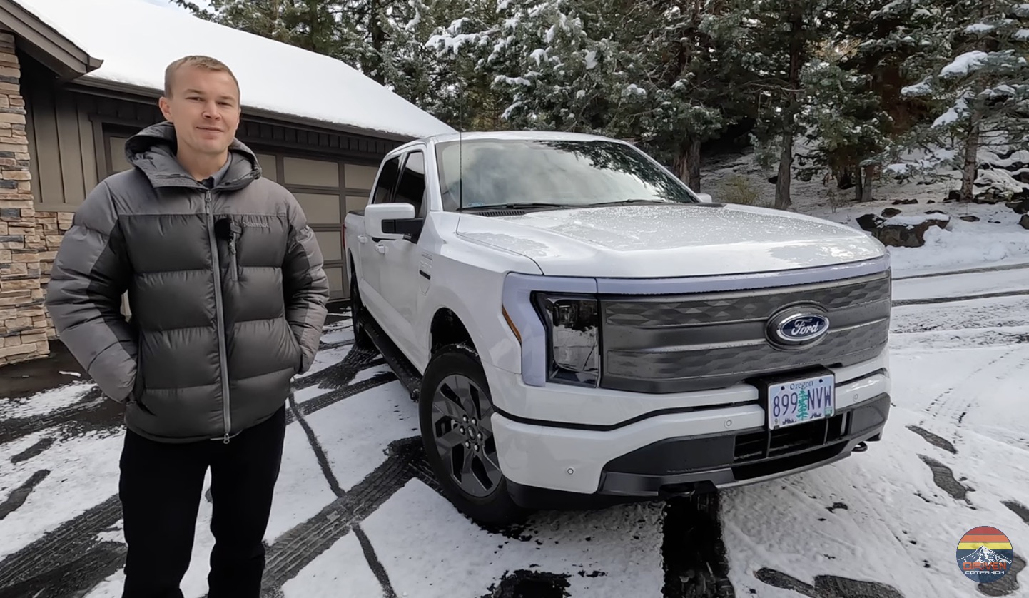 Owner reviews F150 Lightning handling / performance in the snow Ford